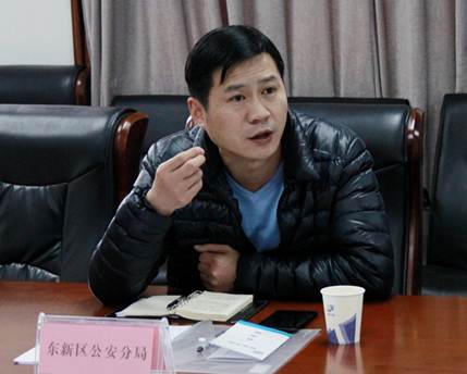 說明: 。。